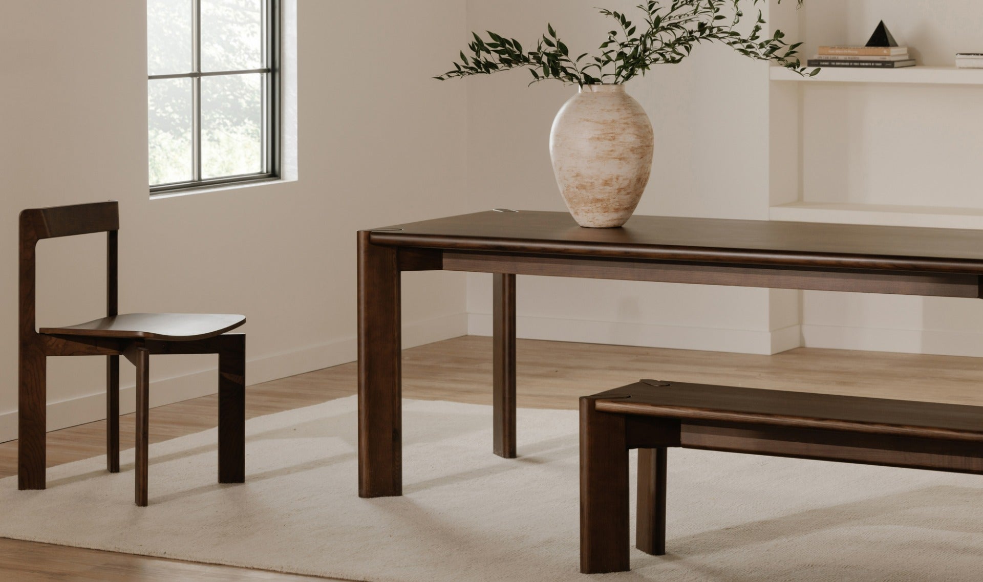 Suno Dining Table